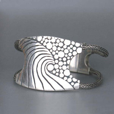 Anni Maliki: Foam Bracelet