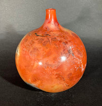 Load image into Gallery viewer, Bob Green: Saggar Fired Burnished Small Seed Pot