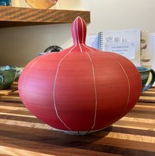 Load image into Gallery viewer, David Ernster: Covered Pot