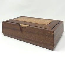 Load image into Gallery viewer, Edward Jacob: Pin Hinge Box
