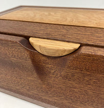 Load image into Gallery viewer, Edward Jacob: Pin Hinge Box