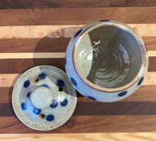 Load image into Gallery viewer, Eric Smith Pottery: Garlic Jar