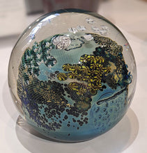Load image into Gallery viewer, Josh Simpson Contemporary Glass: 5.25&quot; Megaplanet Vintage and Unusual
