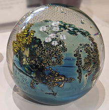 Load image into Gallery viewer, Josh Simpson Contemporary Glass: 5.25&quot; Megaplanet Vintage and Unusual