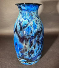Load image into Gallery viewer, Josh Simpson Contemporary Glass: Blue New Mexico Vase