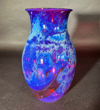 Load image into Gallery viewer, Josh Simpson Contemporary Glass: Translucent Ruby New Mexico Vase