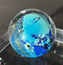 Load image into Gallery viewer, Josh Simpson Contemporary Glass: 1.75" Miniweight