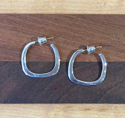 Jeanne Bennett: Square Hoops