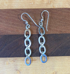 Jeanne Bennett: 4 Oval Link Drop Earrings