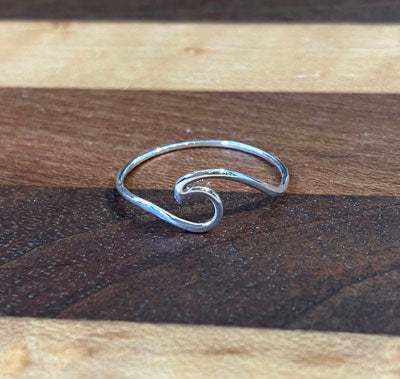 Jeanne Bennett: Surf's Up Ring