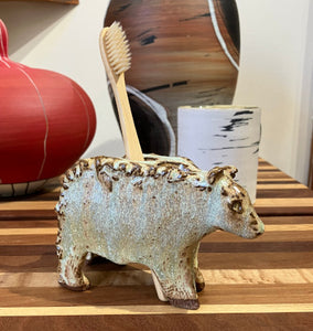 Kim Erslev: Toothbrush Holder