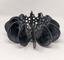 Load image into Gallery viewer, Lulu Fichter: Raku Pod