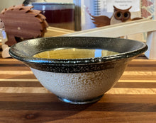 Load image into Gallery viewer, Maya Machin: Rimmed Bowl