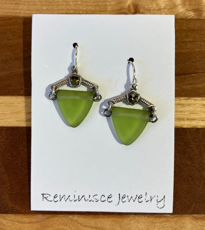 Reminisce Jewelry: Olivine Fan Earrings