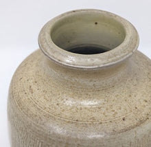 Load image into Gallery viewer, Guy Matsuda: Woodfired Vase