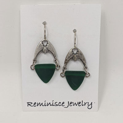 Reminisce Jewelry: Emerald Glass Fan Earrings